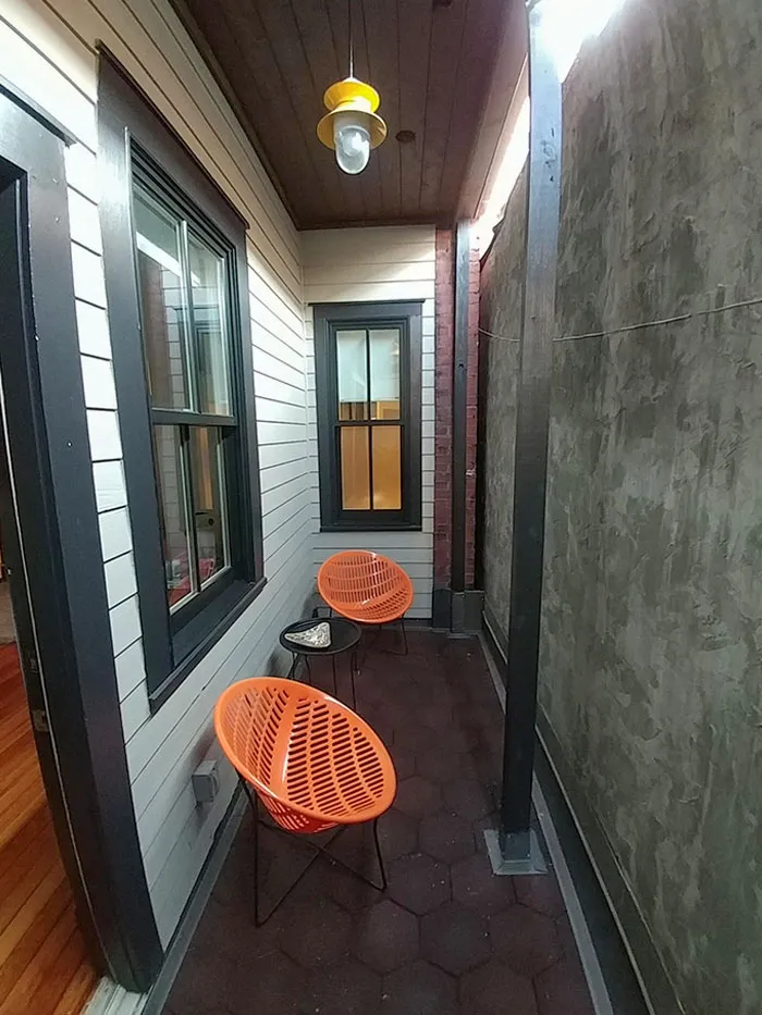 Includes A "Private Balcony." It's Just A View Of The Wall Of The Next Building
