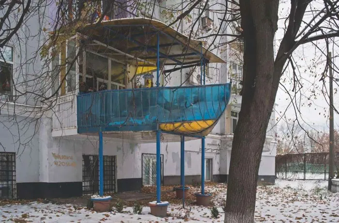 Spaceship Balcony