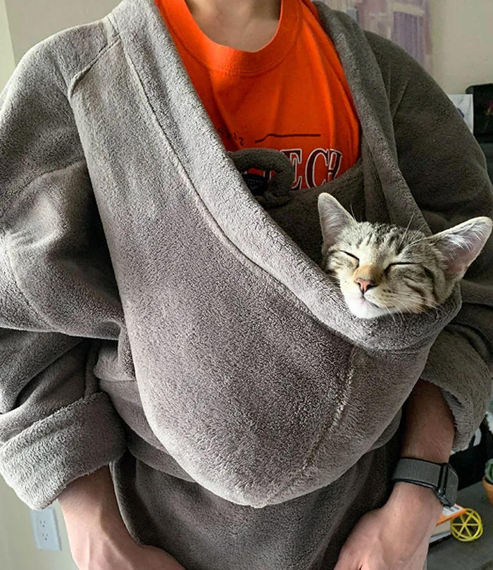 Todos los días, Momo llora hasta que mi novio la coloca en su “hamaca” para la hora de la siesta
