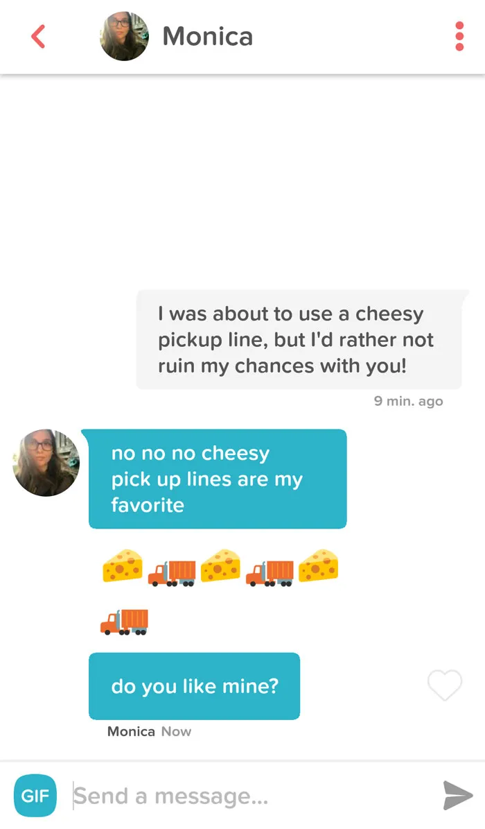 Tinder chat screenshot of people talking about cheesy pickup line 