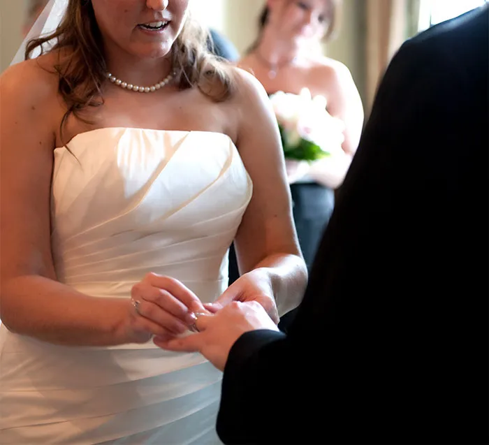 35 People Reveal The Worst Thing They've Ever Seen At A Wedding