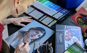 How To Draw A Female Portrait On Colored Paper