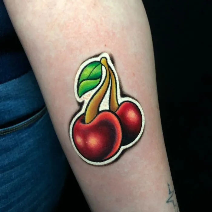 Este artista ha creado 30 tatuajes que parecen pegatinas a punto de despegarse de la piel