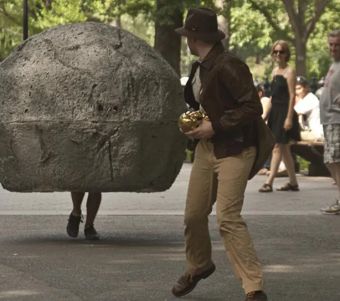 45 People Who Kept Their Cool In A Rather Unusual Situation