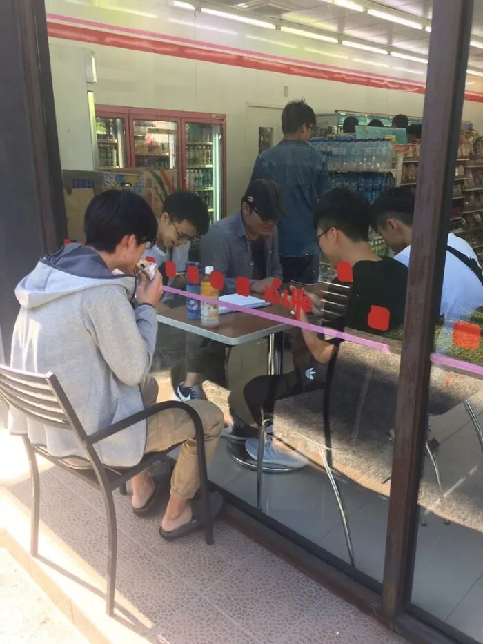 45 People Who Kept Their Cool In A Rather Unusual Situation