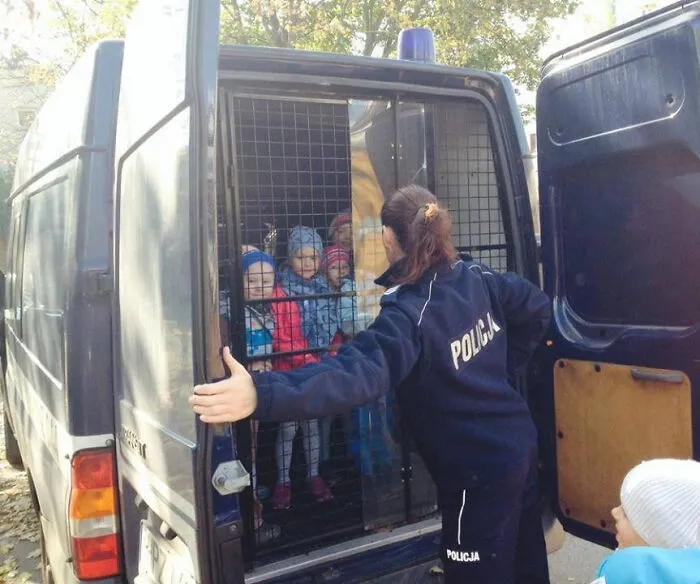 45 People Who Kept Their Cool In A Rather Unusual Situation