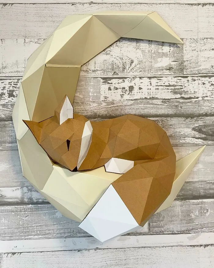 Primera escultura de papel