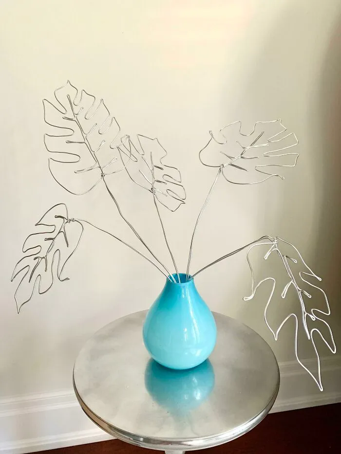 ¡Soy terrible para mantener las plantas de interior, así que hice una de alambre que no puedo matar!
