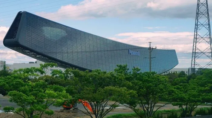 El "Arca Solar", un enorme edificio en Japón compuesto por 5,046 paneles solares