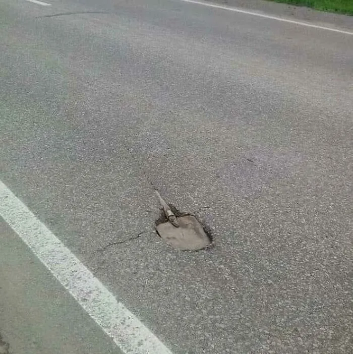 Ya he terminado de asfaltar la carretera, jefe