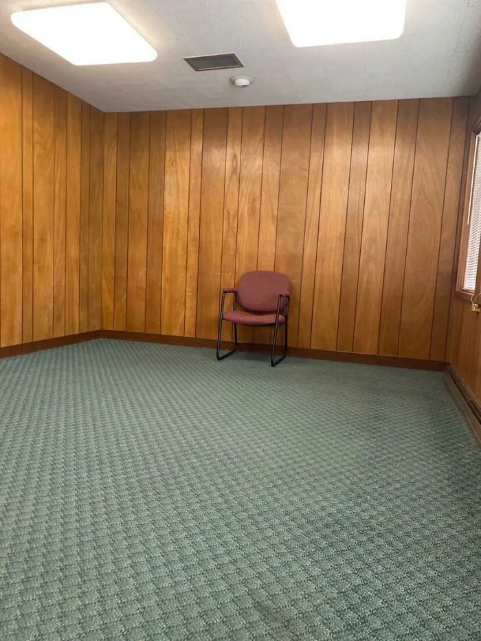 My Friend Was Tested For Covid, This Is The Room He Waited In
