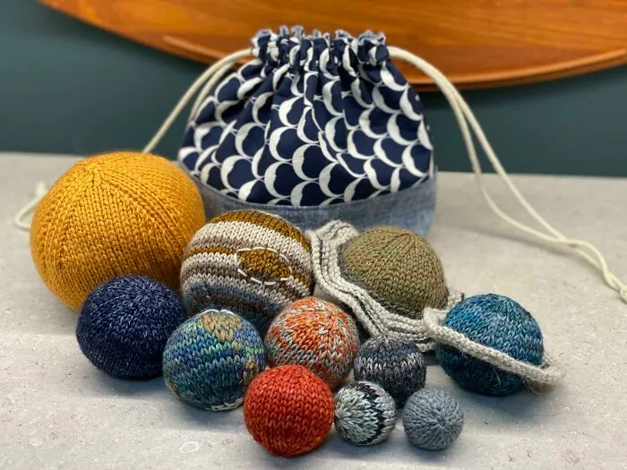 Knit The Solar System For A 3 Year Old Who Just Discovered “Planets”. Used Scrap Yarn, No Pattern — Just Winged It. I’m Weirdly Proud And Want To Keep It