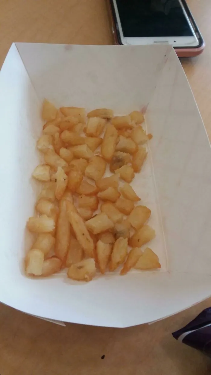 Mi novia no se come los extremos de sus papas fritas