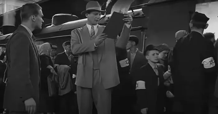 La Lista De Schindler (1993)