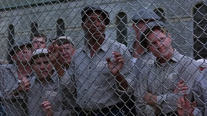 Ex-Prisoners Are Listing All The Things Hollywood Gets Wrong About Prison, And Their Thread Is Revealing