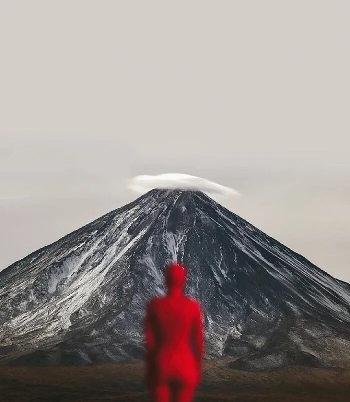 30 Surreal Self-Portraits Wearing Full-Body Suits That Suggest Strangeness, Otherworldliness, And Isolation