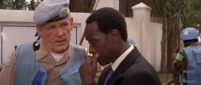 Hotel Rwanda (2004)
