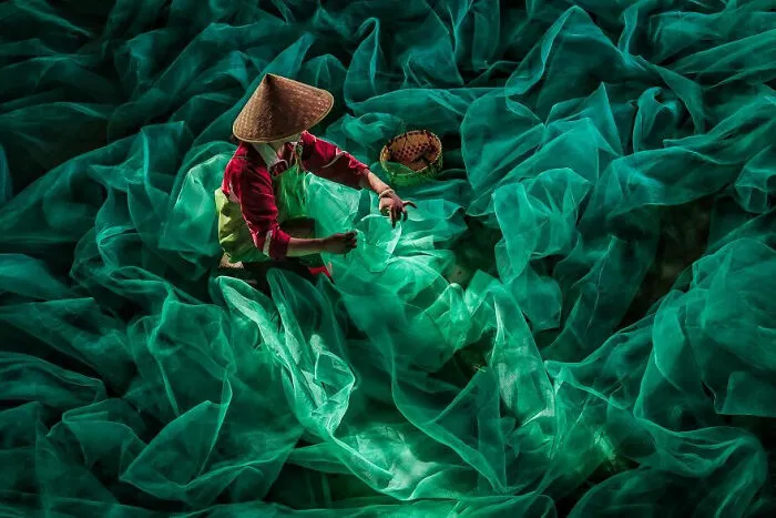 Weaving The Fishnet