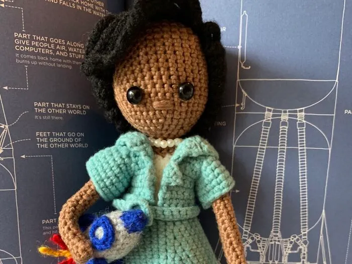 I Crochet Famous Women In Science To Create Role Models And Awareness (14 Pics)
