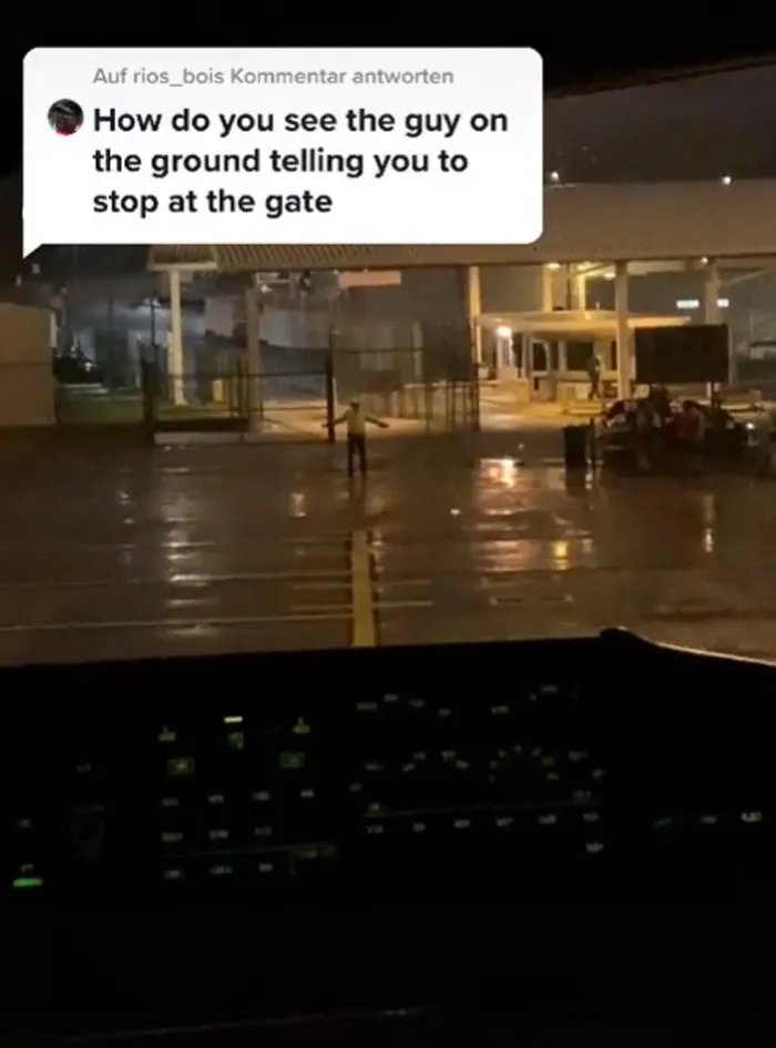 30 Questions About Planes And Flying Answered By These Awesome Twin Pilots