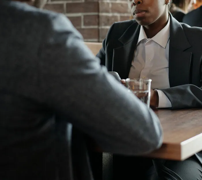 ¿Qué cosas hacen los hombres creyendo que están bien, pero que en realidad son desagradables? 30 mujeres contestan y sus respuestas son preocupantes