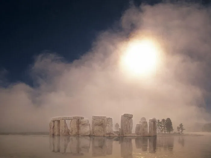 DesignCrowd Challenged Their Community To Change The Location Of Historic Monuments, Here Are 30 Of The Best Submissions