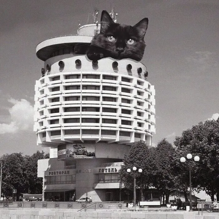 Salute Hotel; Avraam Miletsky, N. Slogotskaya, Vladimir Shevchenko, 1984, Kyiv, Ukraine