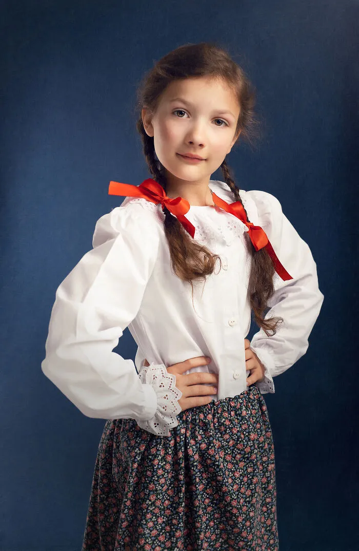 I Capture Beautiful Polish Folklore Costumes In A Painting-Like Style