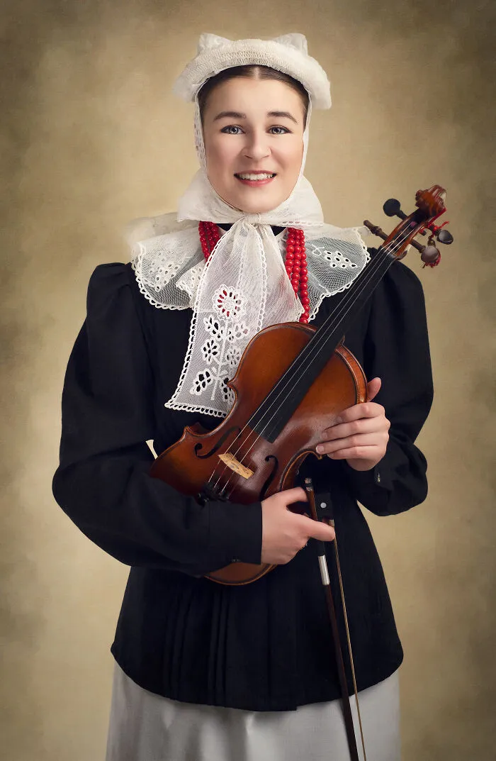 I Capture Beautiful Polish Folklore Costumes In A Painting-Like Style