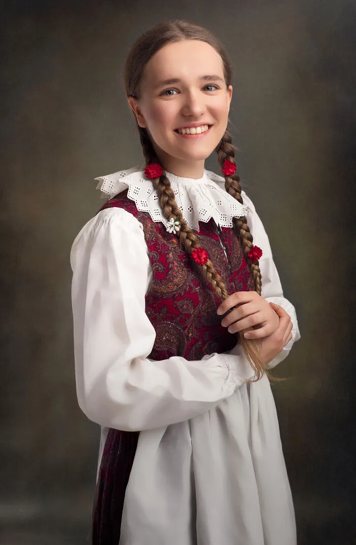 I Capture Beautiful Polish Folklore Costumes In A Painting-Like Style