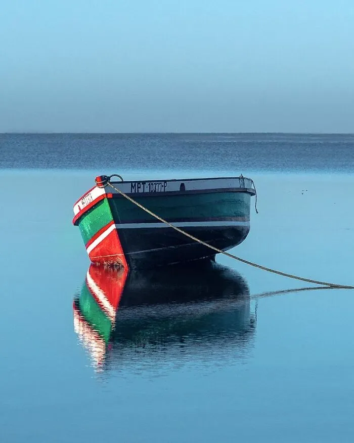 106 Photos To Show Everyday Life And Hardships Of Mozambican People By Grégory Escande