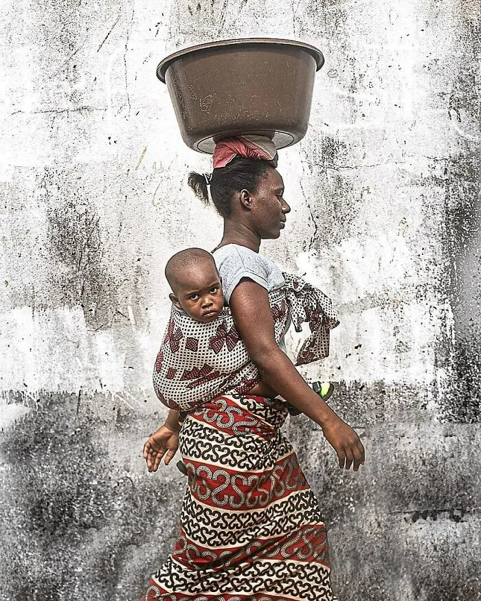 106 Photos To Show Everyday Life And Hardships Of Mozambican People By Grégory Escande