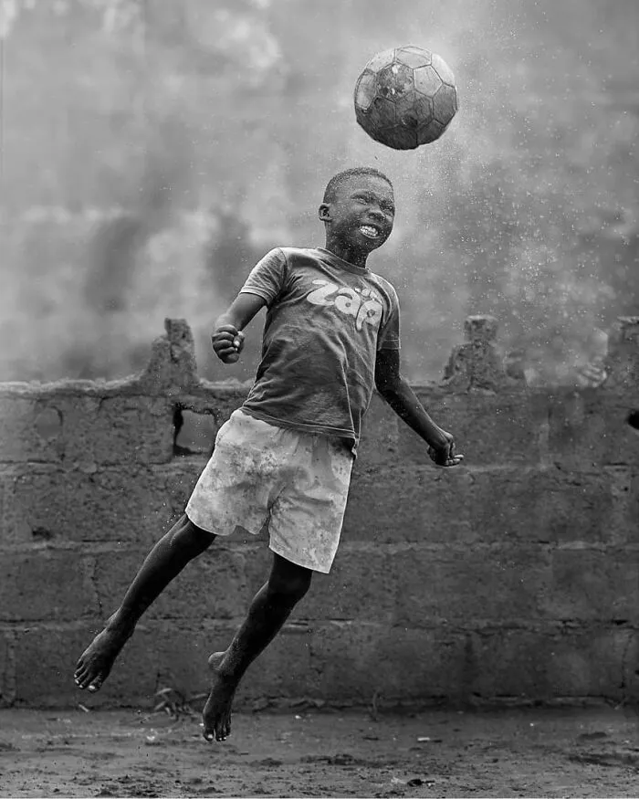 106 Photos To Show Everyday Life And Hardships Of Mozambican People By Grégory Escande