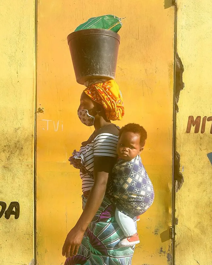 106 Photos To Show Everyday Life And Hardships Of Mozambican People By Grégory Escande