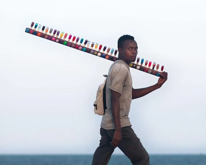 106 Photos To Show Everyday Life And Hardships Of Mozambican People By Grégory Escande