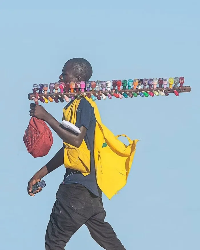 106 Photos To Show Everyday Life And Hardships Of Mozambican People By Grégory Escande