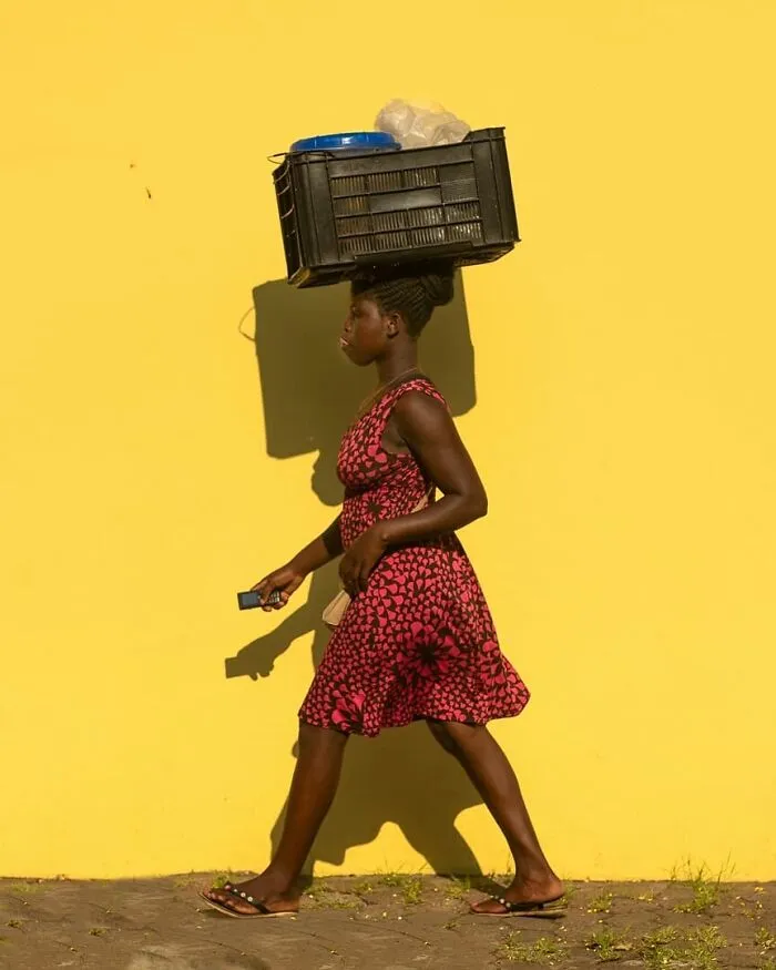 106 Photos To Show Everyday Life And Hardships Of Mozambican People By Grégory Escande