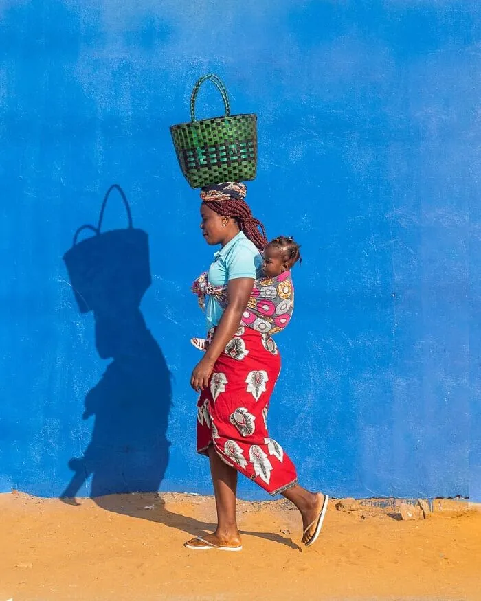 106 Photos To Show Everyday Life And Hardships Of Mozambican People By Grégory Escande