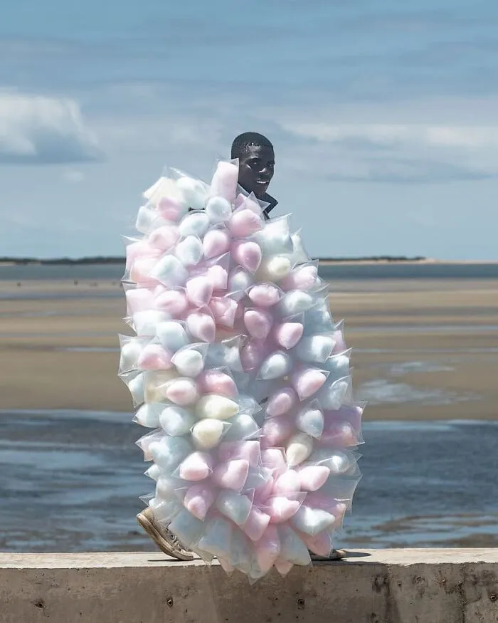 106 Photos To Show Everyday Life And Hardships Of Mozambican People By Grégory Escande