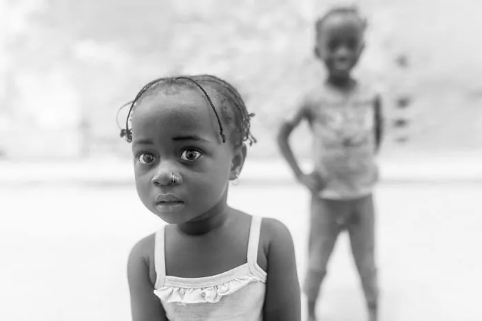 106 Photos To Show Everyday Life And Hardships Of Mozambican People By Grégory Escande