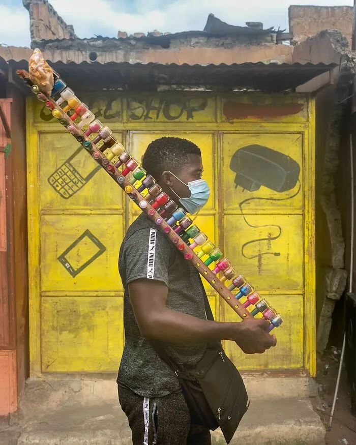 106 Photos To Show Everyday Life And Hardships Of Mozambican People By Grégory Escande
