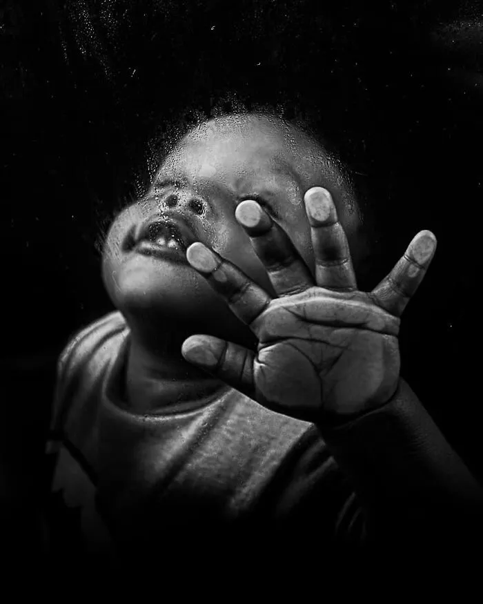 106 Photos To Show Everyday Life And Hardships Of Mozambican People By Grégory Escande