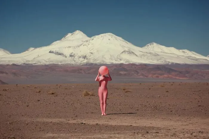 30 Surreal Self-Portraits Wearing Full-Body Suits That Suggest Strangeness, Otherworldliness, And Isolation