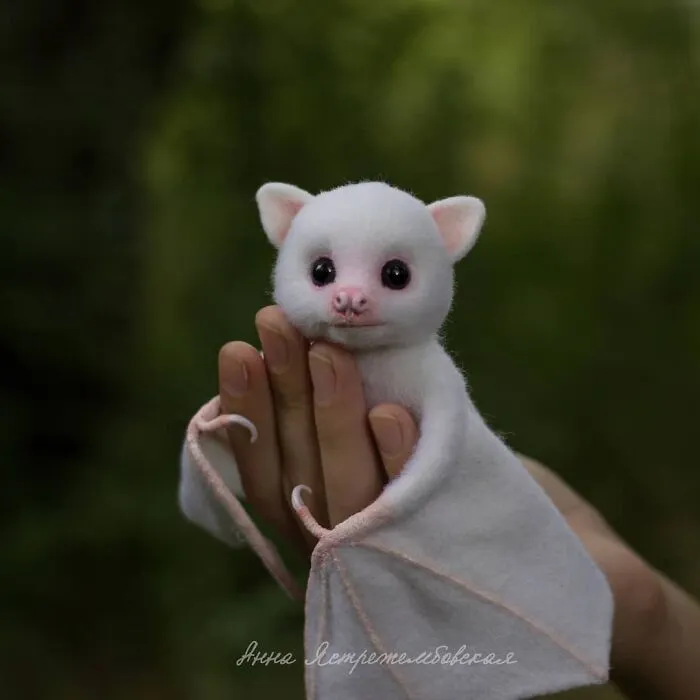Artist Makes Hyper-Realistic Wool Animal Sculptures Through Needle Felting (46 New Pics)
