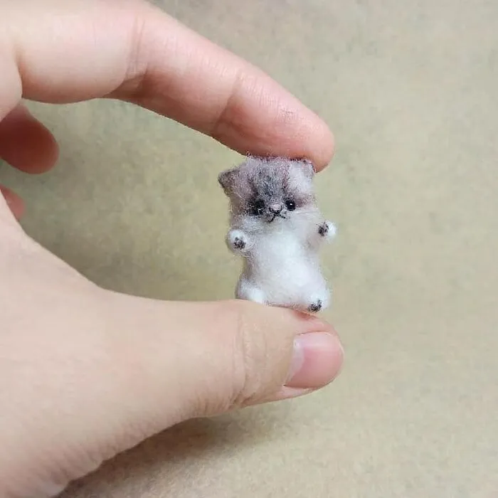 Artist Makes Hyper-Realistic Wool Animal Sculptures Through Needle Felting (46 New Pics)