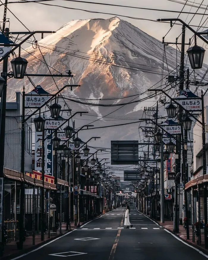 Ryosuke Kosuge's 30 Stunning Photos Give A Glimpse Of Everyday Life In Asia