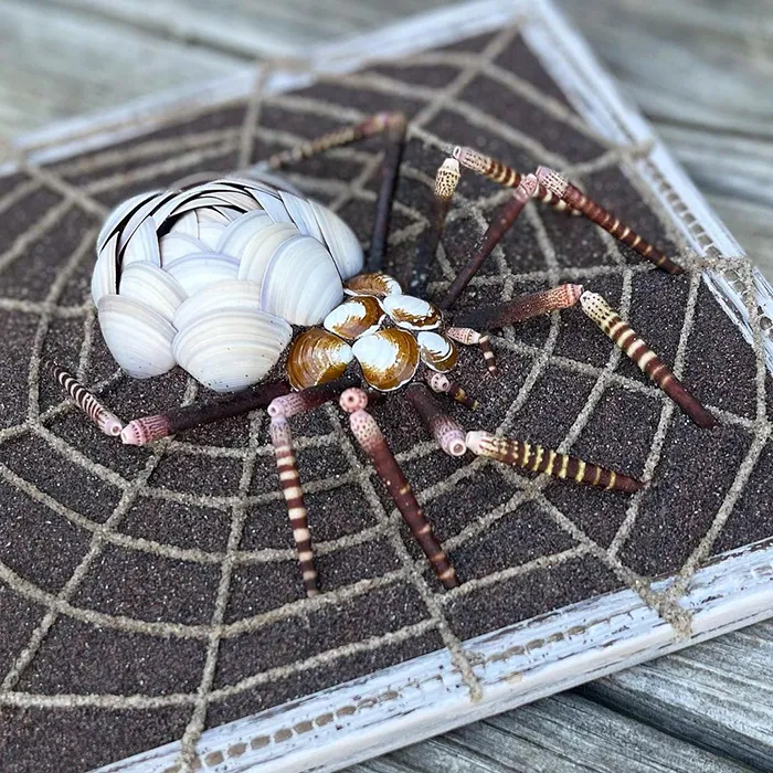 This Artist Creates Captivating Animal Portraits From Seashells Found At The Beach (30 Pics)