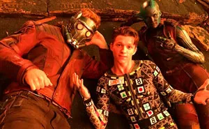 30 Fotos entrañables de Marvel entre bastidores, que muestran la magia especial de sus películas