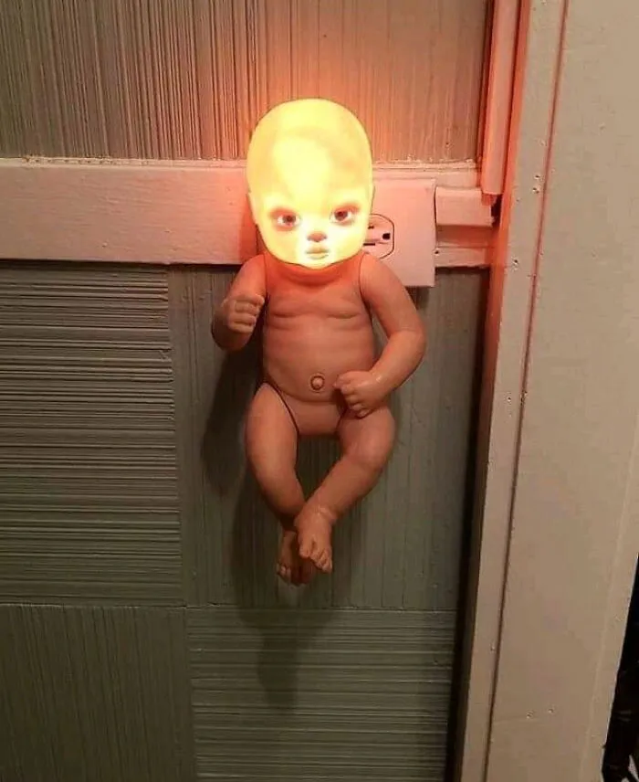 A Night Light That Keeps You Awake
