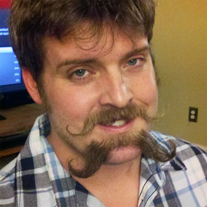 30 Times Men Decided To Try Out The Double Mustache Beard Trend And Got Ridiculous Results